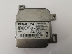 BOITIER AIRBAG D'OCCASION RENAULT CLIO II BOSCH 8200375763--A 0285001537