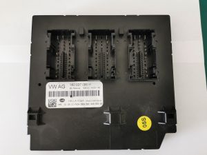 BOITIER D'OCCASION VOLKSWAGEN 1K0937086H BC-MODULE